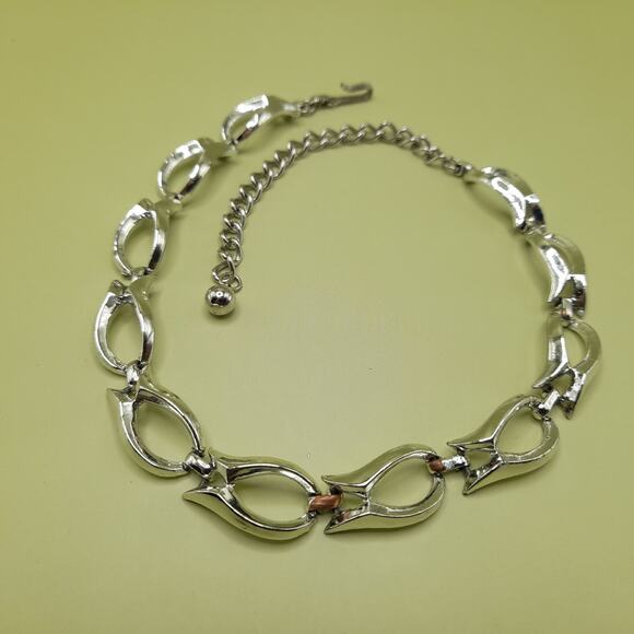 Vintage Silver Tone Oval Link Choker Necklace, 16 Inches, 1950s - Picture 7 of 12